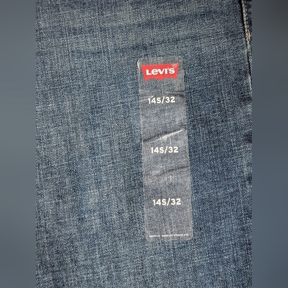 NWT Levi's Blue Denim Jeans, Slimming Straight,  32x30 - Picture 4 of 10
